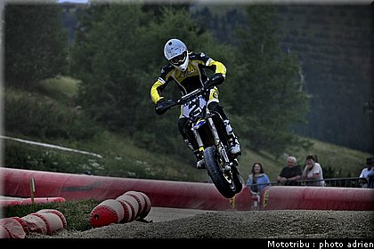 goguet_21_supermotard_alp_huez_2009.jpg