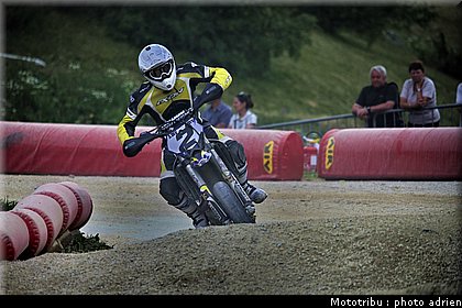 goguet_24_supermotard_alp_huez_2009.jpg