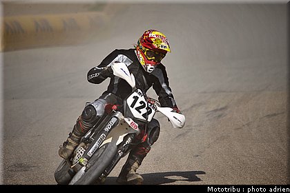 gouttegatas_10_supermotard_alp_huez_2009.jpg