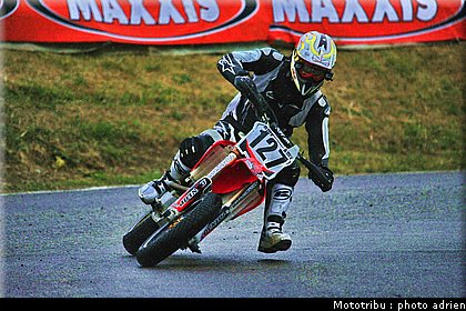 grellier_03_supermotard_alp_huez_2009.jpg