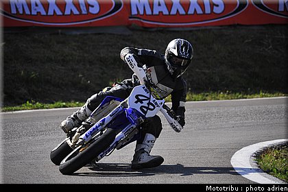 guiffray_06_supermotard_alp_huez_2009.JPG