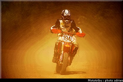 moneyron_3_supermotard_alp_huez_2009.jpg