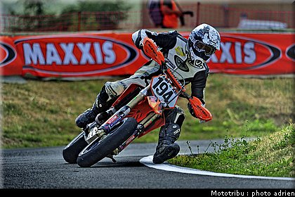 moneyron_6_supermotard_alp_huez_2009.jpg