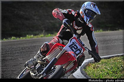 morvan_04_supermotard_alp_huez_2009.jpg