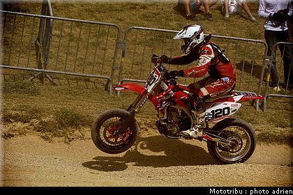 morvan_05_supermotard_alp_huez_2009.jpg