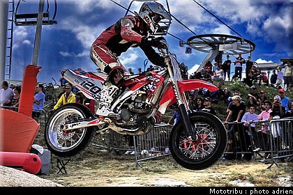 morvan_15_supermotard_alp_huez_2009.jpg