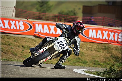 naze_09_supermotard_alp_huez_2009.jpg