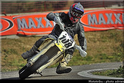 parmentier_9_supermotard_alp_huez_2009.JPG