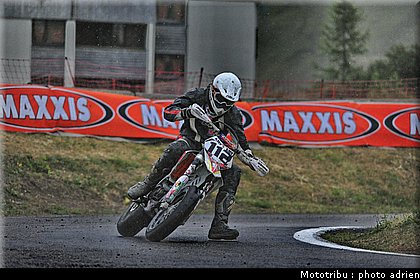 pasco_03_supermotard_alp_huez_2009.jpg