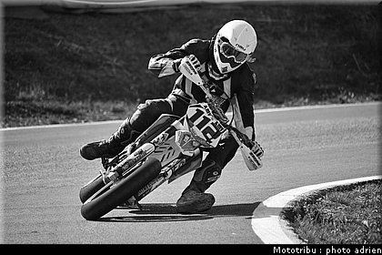 pasco_08_supermotard_alp_huez_2009.jpg