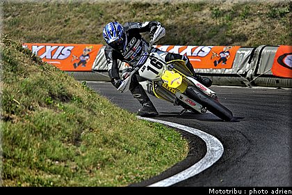perret_19_supermotard_alp_huez_2009.jpg