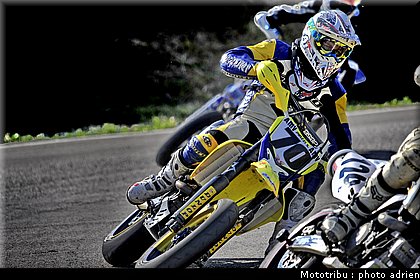prizzi_06_supermotard_alp_huez_2009.jpg