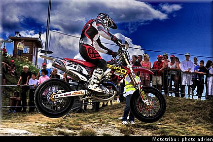 rey_10_supermotard_alp_huez_2009.jpg