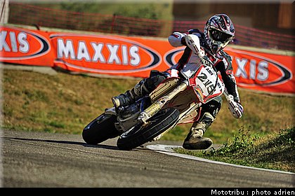 rey_13_supermotard_alp_huez_2009.jpg