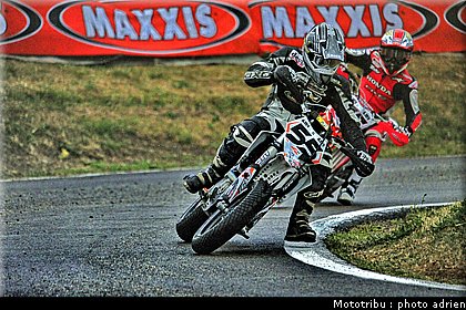 rigal_02_supermotard_alp_huez_2009.jpg