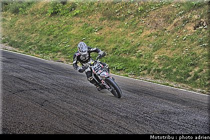 rigal_04_supermotard_alp_huez_2009.jpg