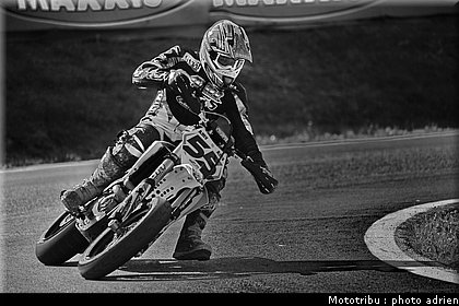 rigal_16_supermotard_alp_huez_2009.jpg
