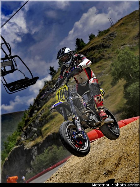 100_9_supermotard_alp_huez_2009