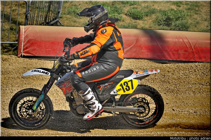 137_1_supermotard_alp_huez_2009