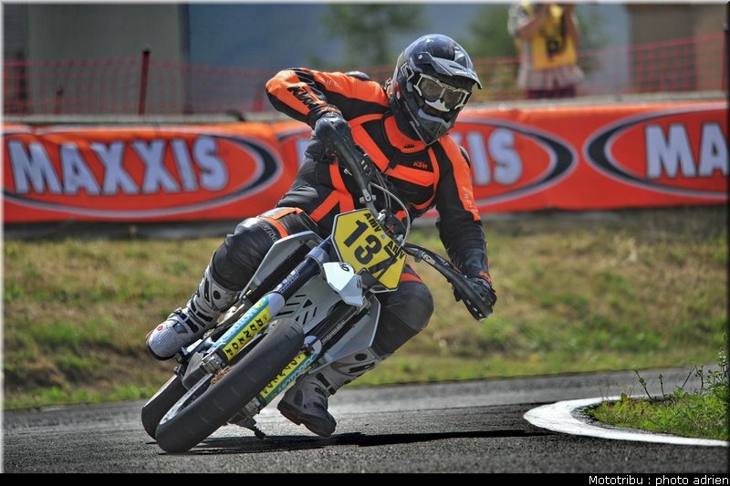137_3_supermotard_alp_huez_2009