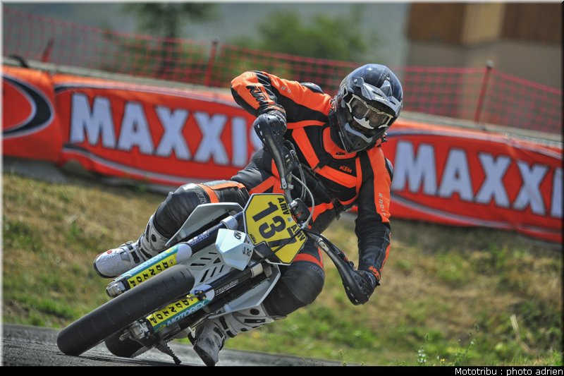 137_4_supermotard_alp_huez_2009