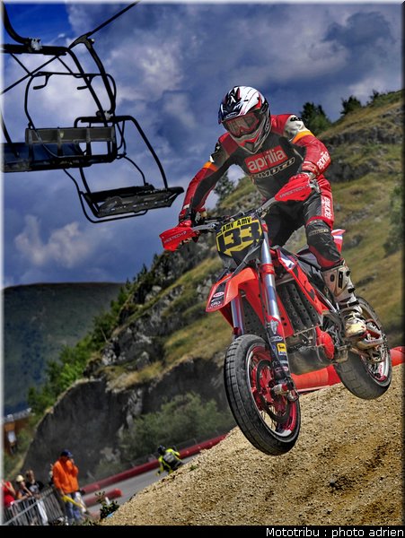 chevalier_5_supermotard_alp_huez_2009