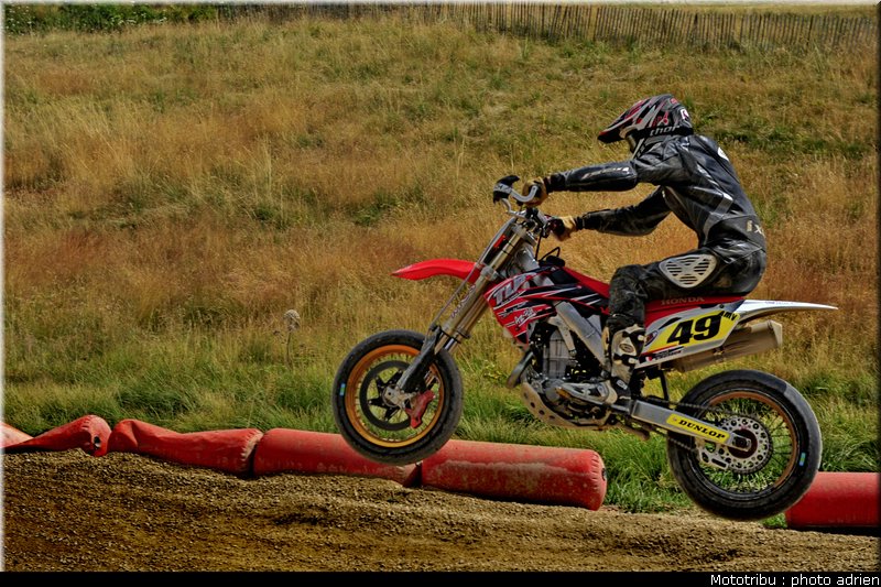 chutaux_02_supermotard_alp_huez_2009