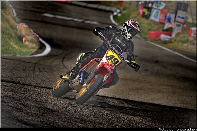 chutaux_14_supermotard_alp_huez_2009