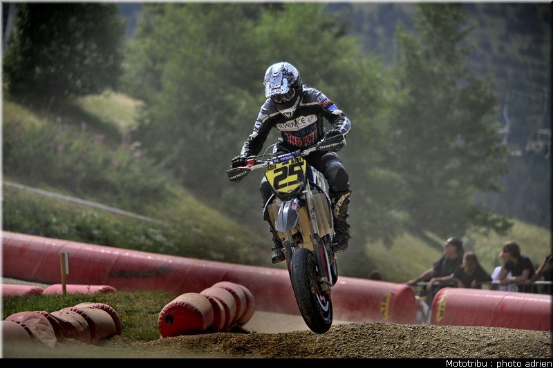 fouquet_03_supermotard_alp_huez_2009