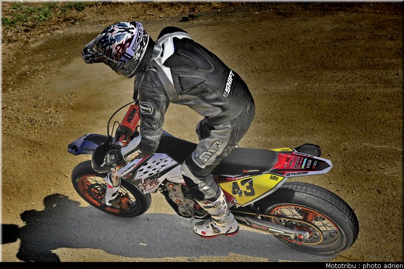 fura_16_supermotard_alp_huez_2009