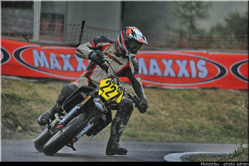 gauthereau_03_supermotard_alp_huez_2009