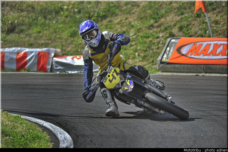 morel_a_14_supermotard_alp_huez_2009