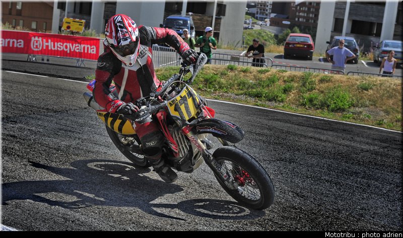 oriol_17_supermotard_alp_huez_2009