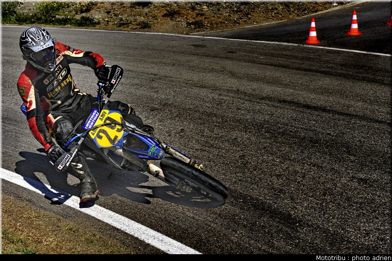 poulain_21_supermotard_alp_huez_2009