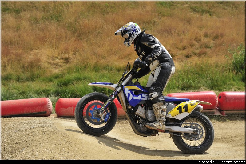 richer_01_supermotard_alp_huez_2009
