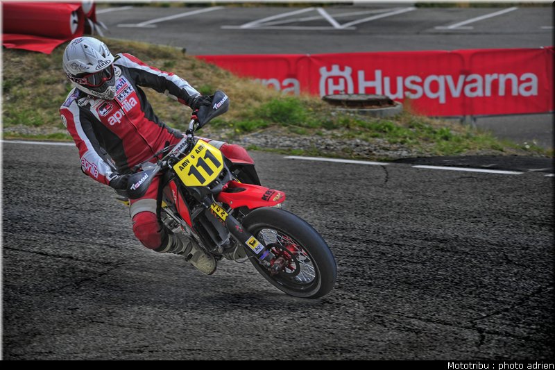 taurel_16_supermotard_alp_huez_2009