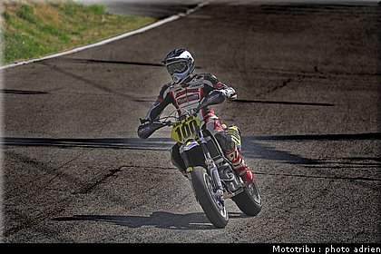 100_2_supermotard_alp_huez_2009.jpg