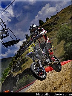 100_9_supermotard_alp_huez_2009.jpg