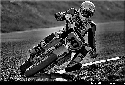 blot_24_supermotard_alp_huez_2009.jpg