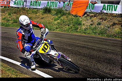 blot_27_supermotard_alp_huez_2009.jpg