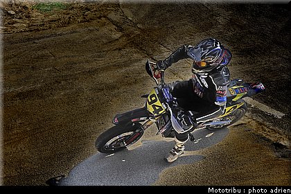 borne_1_supermotard_alp_huez_2009.jpg