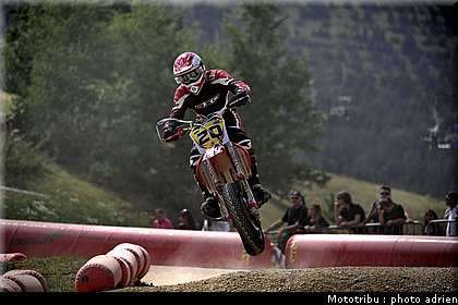 bougard_05_supermotard_alp_huez_2009.jpg