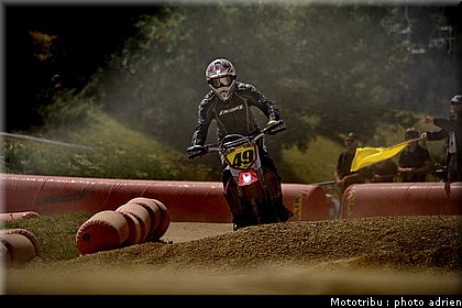chutaux_07_supermotard_alp_huez_2009.JPG