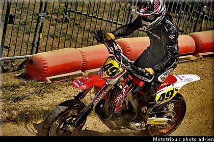 chutaux_11_supermotard_alp_huez_2009.jpg
