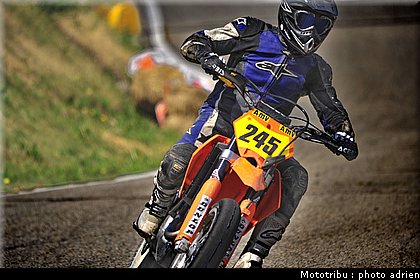 clement_3_supermotard_alp_huez_2009.jpg