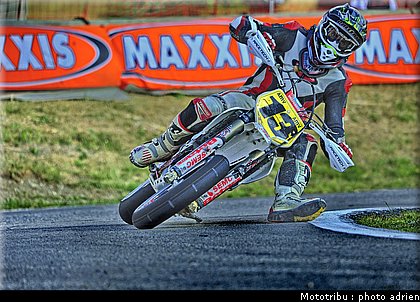collery_12_supermotard_alp_huez_2009.jpg