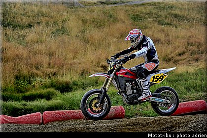 coquet_02_supermotard_alp_huez_2009.jpg