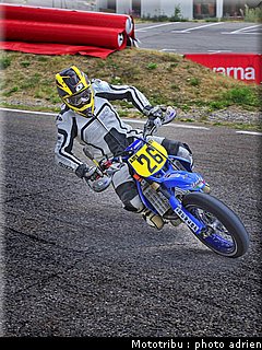 degueldre_16_supermotard_alp_huez_2009.jpg