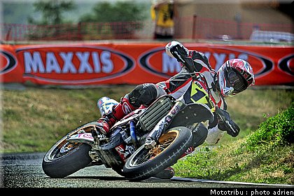 flandin_13_supermotard_alp_huez_2009.jpg