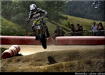 fouquet_01_supermotard_alp_huez_2009.jpg